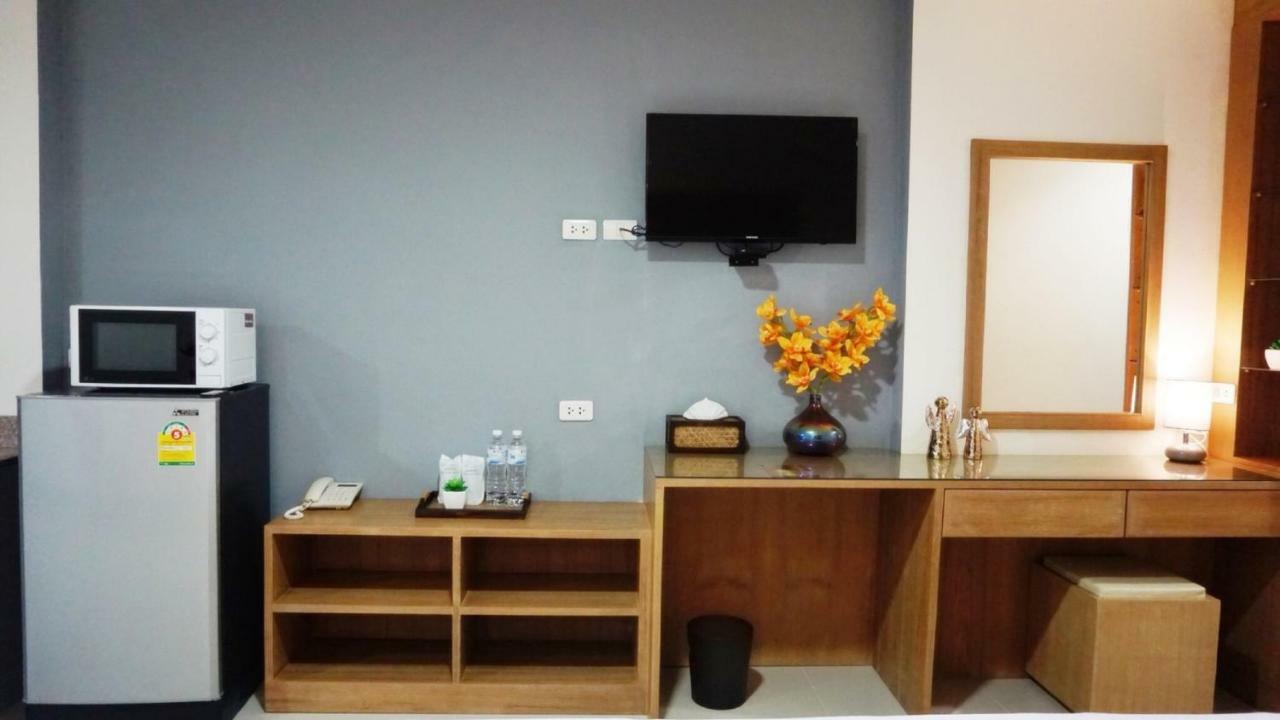 The Greenery Central Suite & Hotel Chiang Mai Bagian luar foto