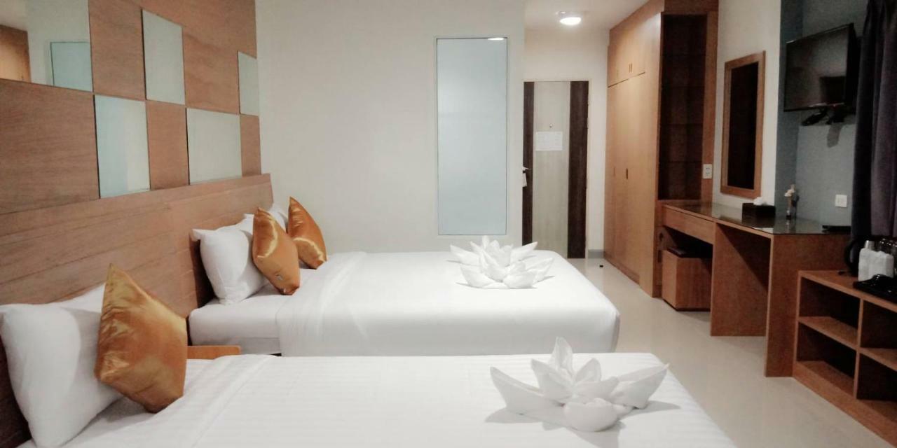 The Greenery Central Suite & Hotel Chiang Mai Bagian luar foto