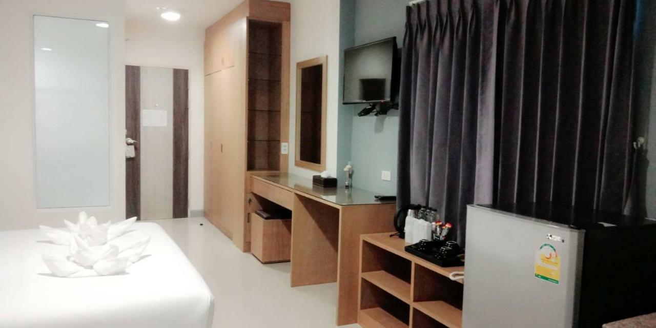 The Greenery Central Suite & Hotel Chiang Mai Bagian luar foto