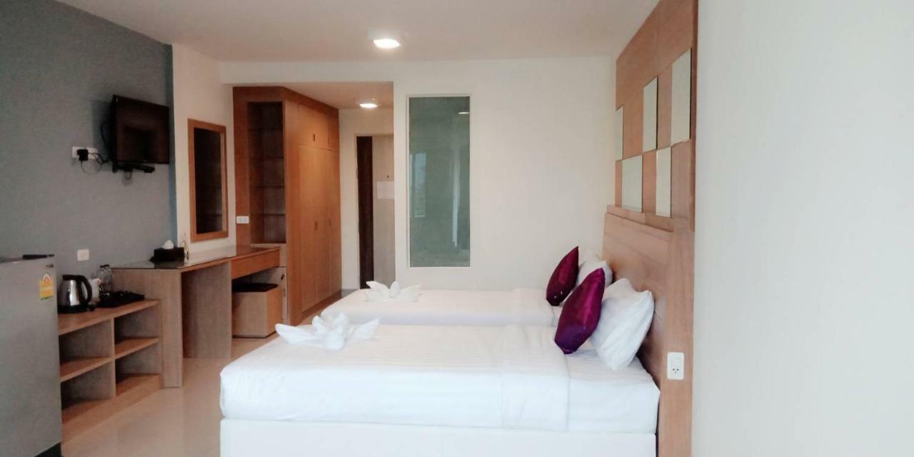 The Greenery Central Suite & Hotel Chiang Mai Bagian luar foto